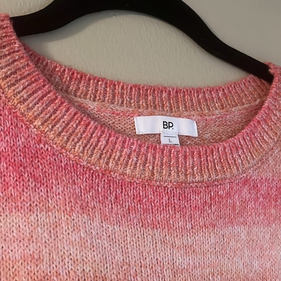 Gorgeous cozy sweater in perfect fall colors! - Picture 2 of 3